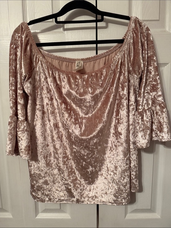 Topia Tops - Velvet Off-Shoulder Beige Bell-Sleeve Women's Top